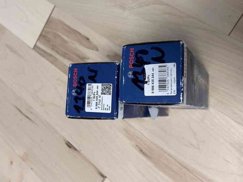 Vstřikovač 0445110479 0445110596 0445110617 0445110382 - foto 1
