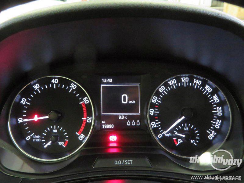 Škoda Fabia 1.2, benzín, rok 2015 - foto 9