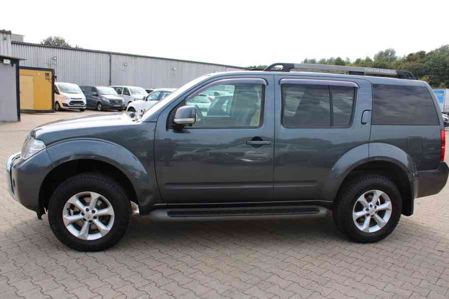 Nissan Pathfinder 2.5 dCi SE 140kw - foto 11