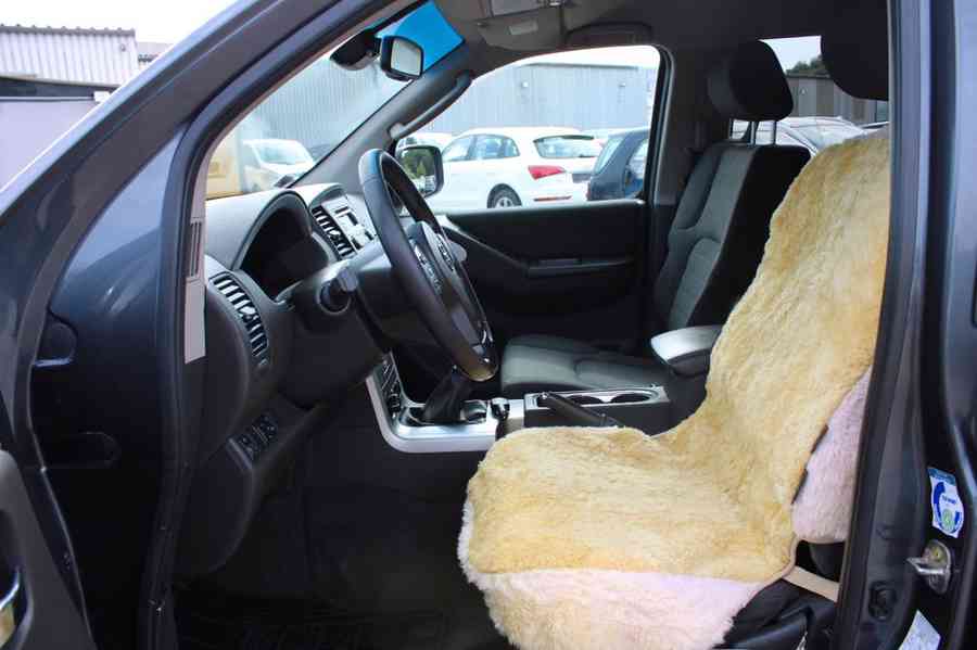 Nissan Pathfinder 2.5 dCi SE 140kw - foto 10