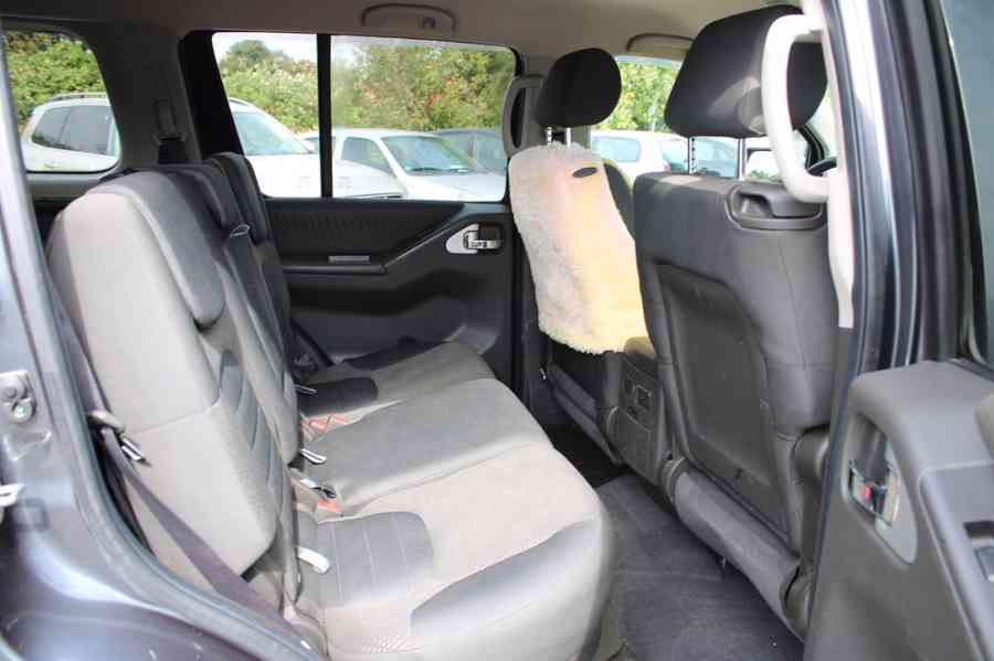 Nissan Pathfinder 2.5 dCi SE 140kw - foto 16