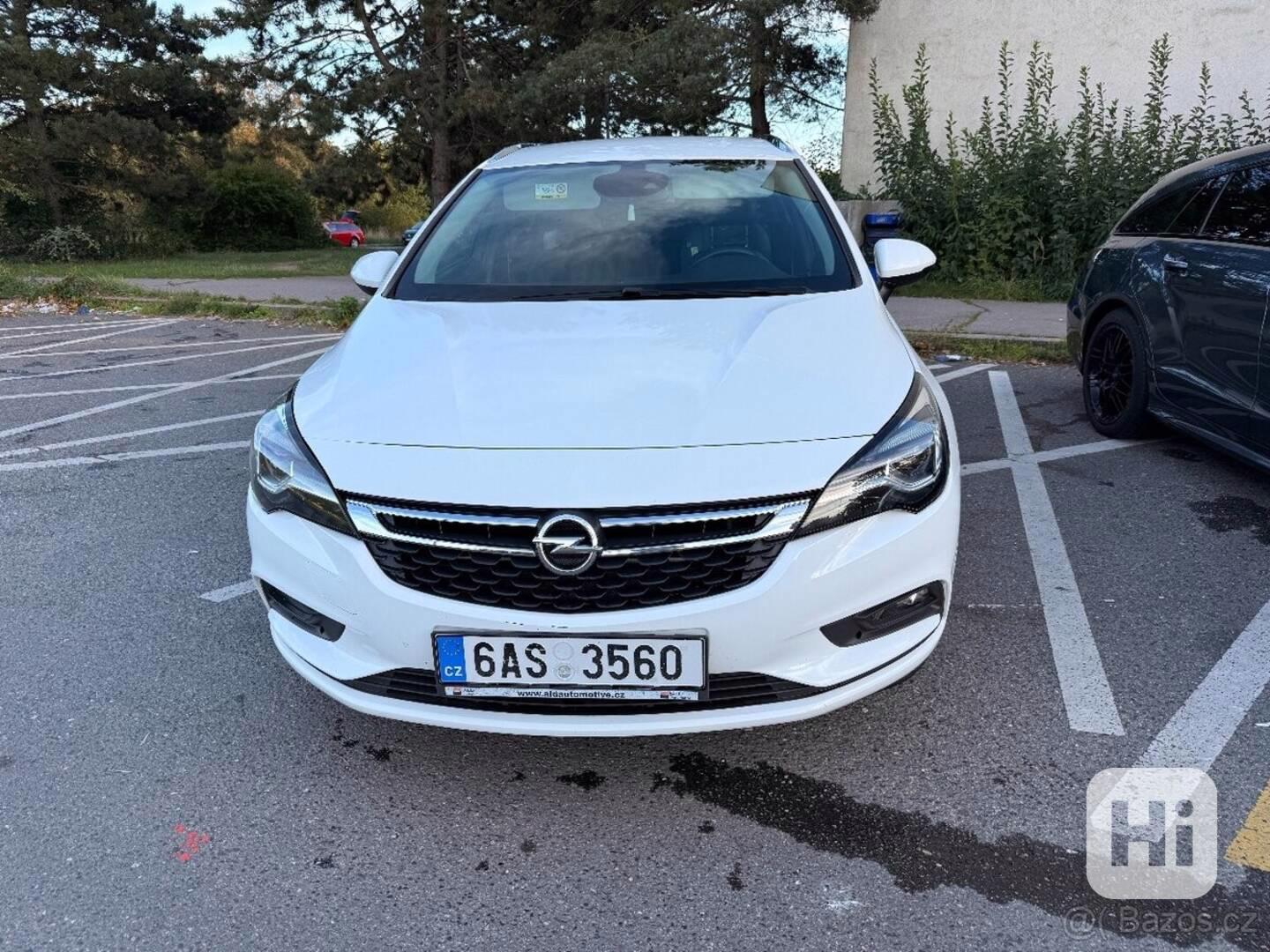 Opel Astra 1,4   K sports tourer - foto 1