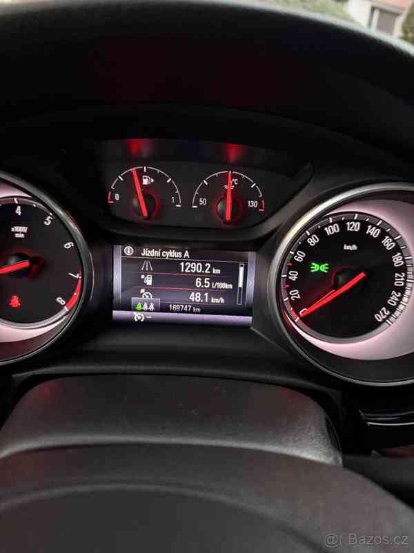 Opel Astra 1,4   K sports tourer - foto 10