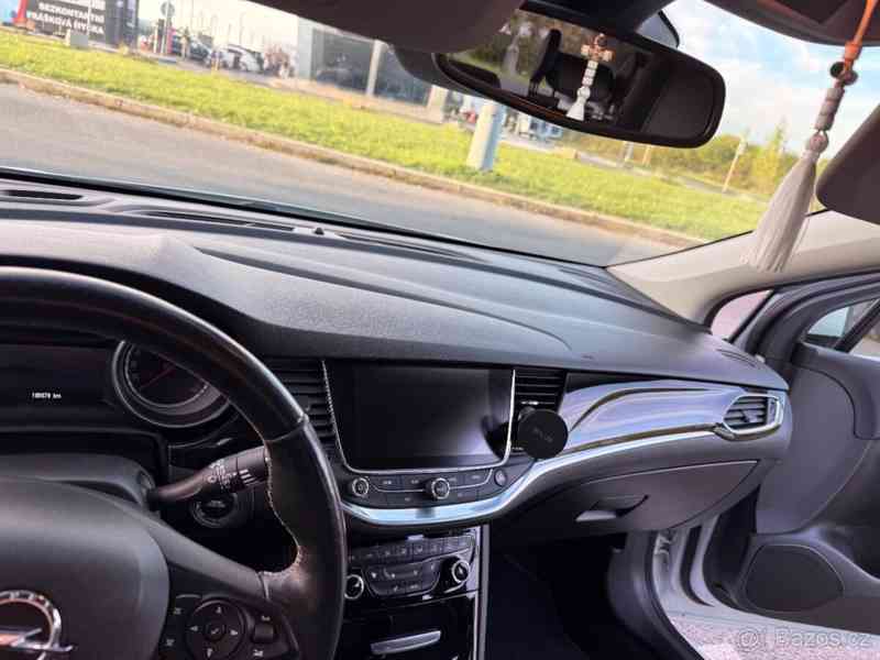 Opel Astra 1,4   K sports tourer - foto 19