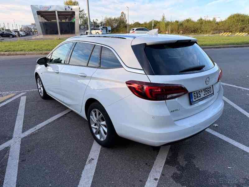 Opel Astra 1,4   K sports tourer - foto 13