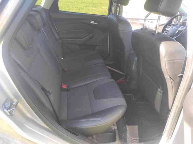 Ford Focus 2.0TDCi 120kW, Titanium - foto 6