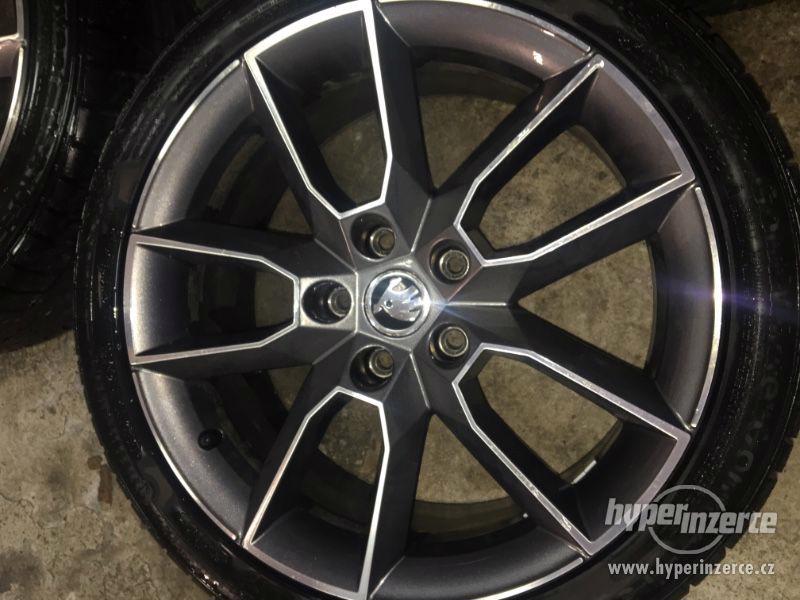 ŠKODA OCTAVIA III RS - foto 2