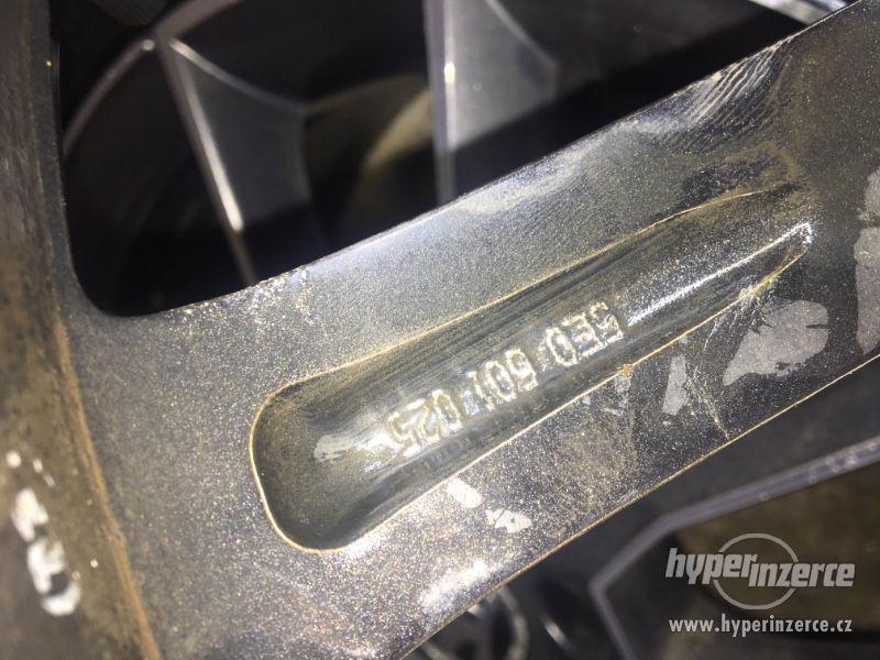 ŠKODA OCTAVIA III RS - foto 5