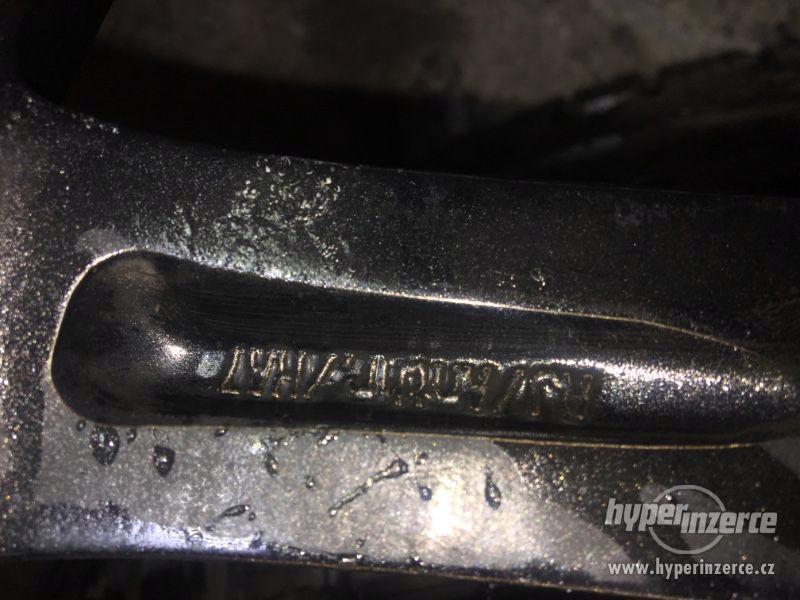 ŠKODA OCTAVIA III RS - foto 6