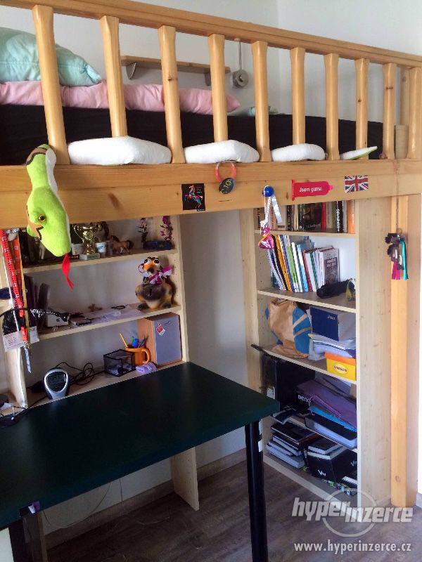 Prodám obytné patro na spaní vč.příslušenství - foto 4