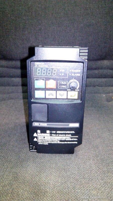 Měnič OMRON 3G3JX-AB004-EF 1x230V/0,4kW - foto 1