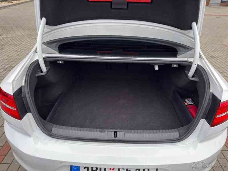 Volkswagen Passat TDi 110Kw, Highline, 2 Sady ko - foto 8