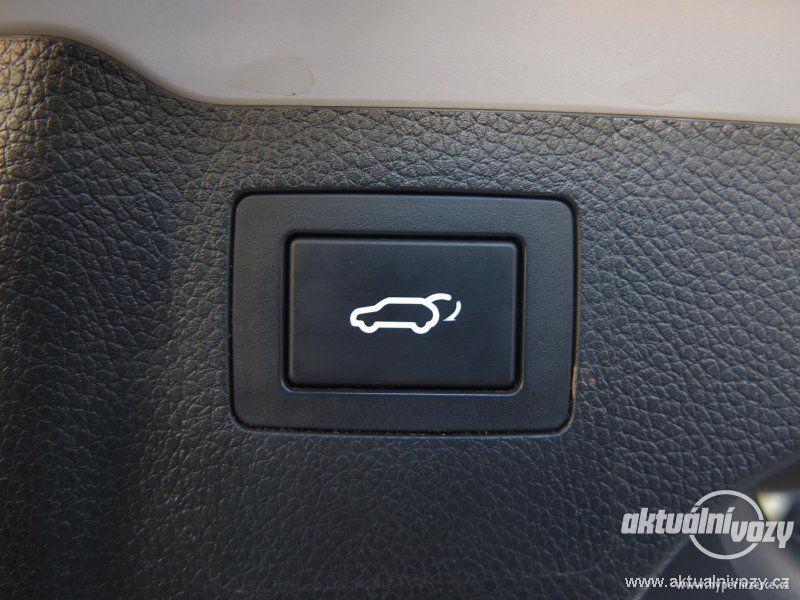 Hyundai Santa Fe 2.2, nafta, RV 2015, kůže - foto 3