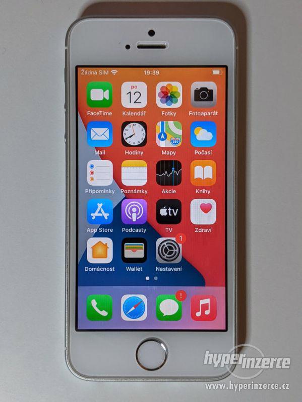 iPhone SE 32GB stříbrný, baterie 91% záruka 6 měsícu