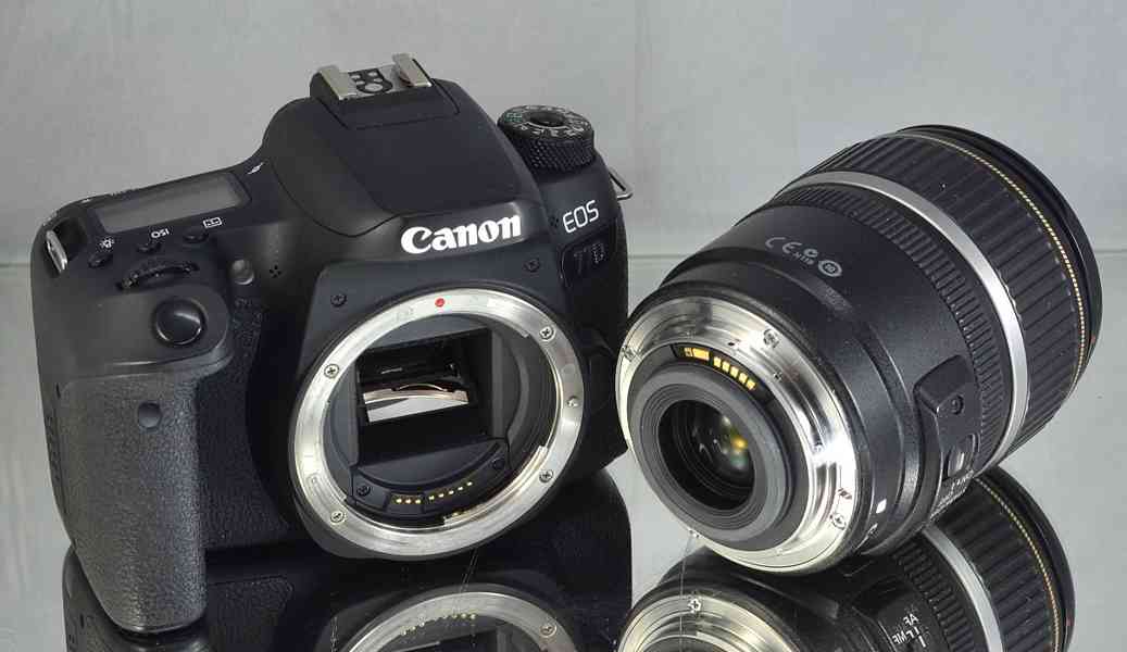 Canon EOS 77D + EFS 17-85mm jen 42000 Exp. - foto 5