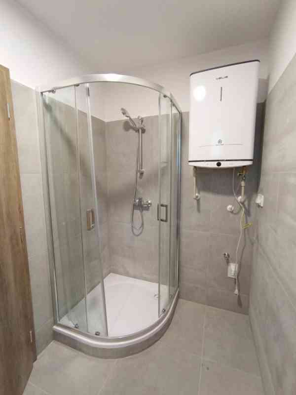 Pronájem bytu 1+kk, 27 m² - foto 6