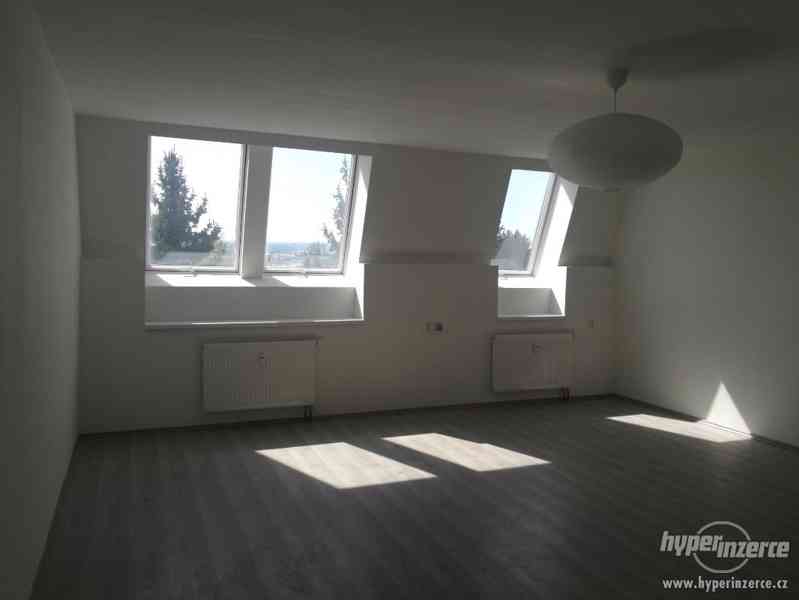 Pronájem bytu 2+kk/61m2 - foto 1