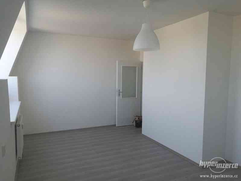 Pronájem bytu 2+kk/61m2 - foto 3