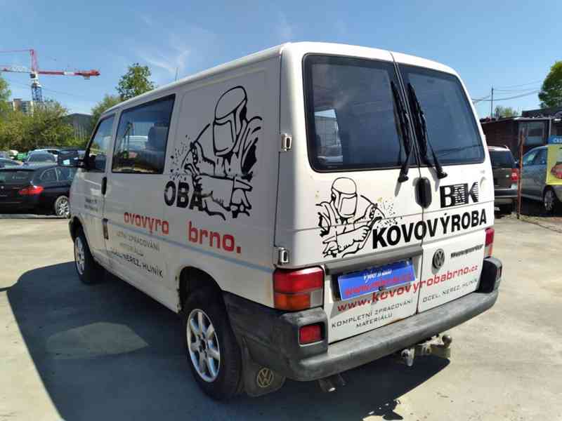 VOLKSWAGEN TRANSPORTÉR 2.5 TDI 6 MÍST 75kW - foto 8