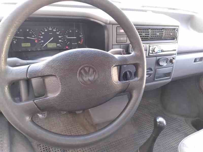 VOLKSWAGEN TRANSPORTÉR 2.5 TDI 6 MÍST 75kW - foto 11