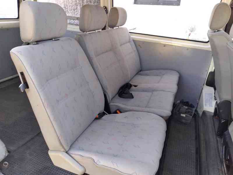 VOLKSWAGEN TRANSPORTÉR 2.5 TDI 6 MÍST 75kW - foto 10