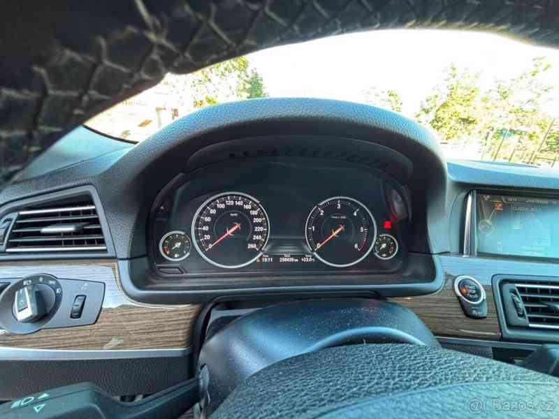 BMW Řada 5 2,0   XDRIVE 135kW AUT Modern F11 fa - foto 14