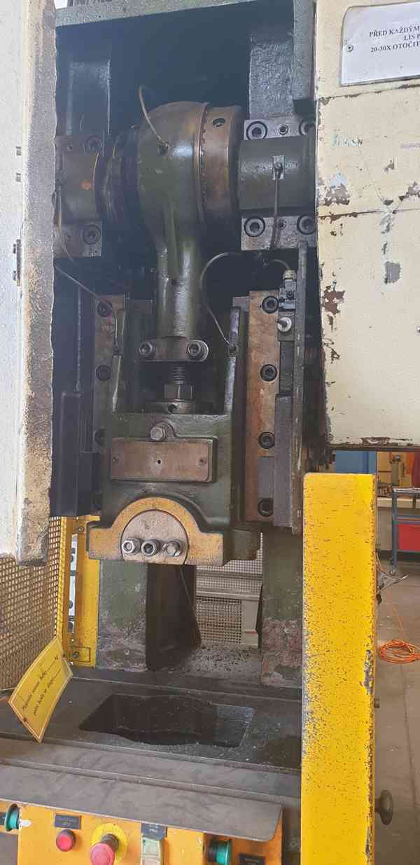 Použitý excentrický lis LENP 63, r. GO 2000 - foto 7