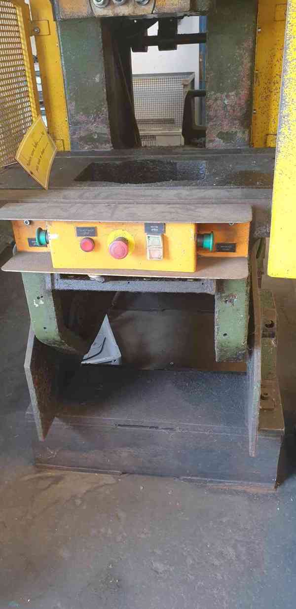 Použitý excentrický lis LENP 63, r. GO 2000 - foto 8