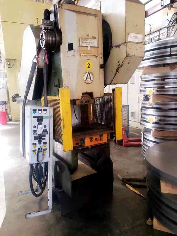 Použitý excentrický lis LENP 63, r. GO 2000 - foto 2