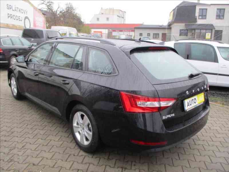 Škoda Superb 2,0 TDI 110kW NAVIGACE - foto 3