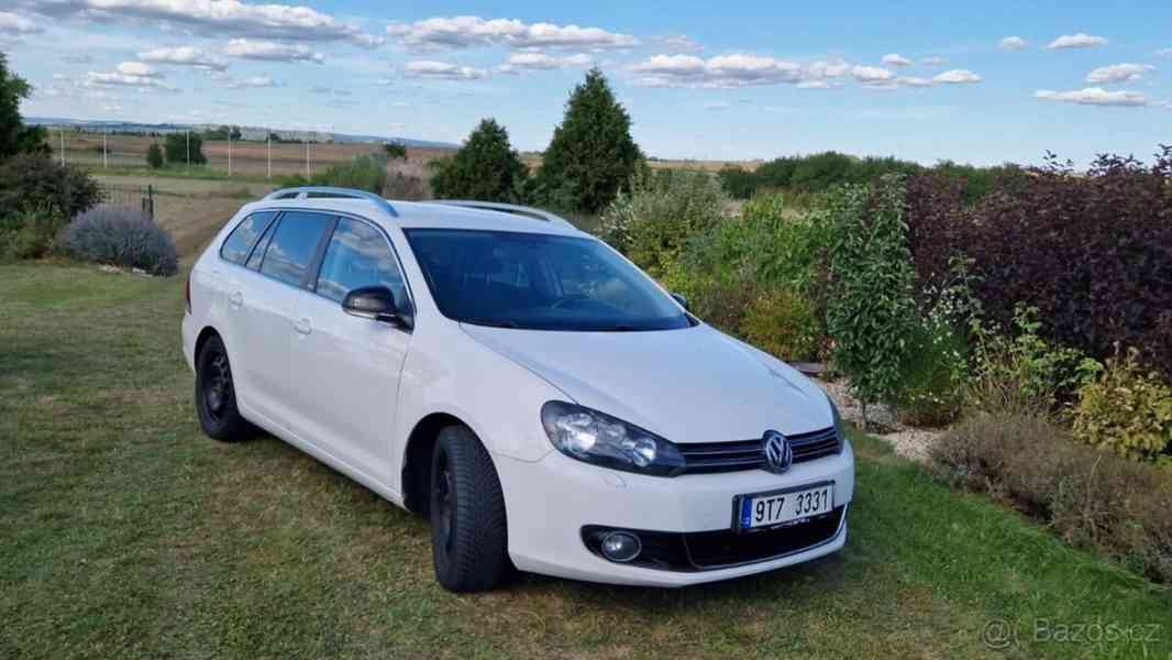 Volkswagen Golf 1,6 TDi 77kW, barva bílá - foto 2