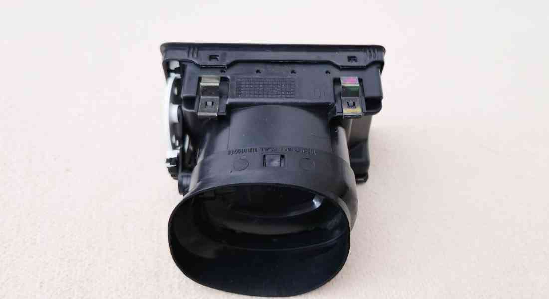 KRÁSNÝ levý výdech topení Octavia I 1U1819701 - foto 3