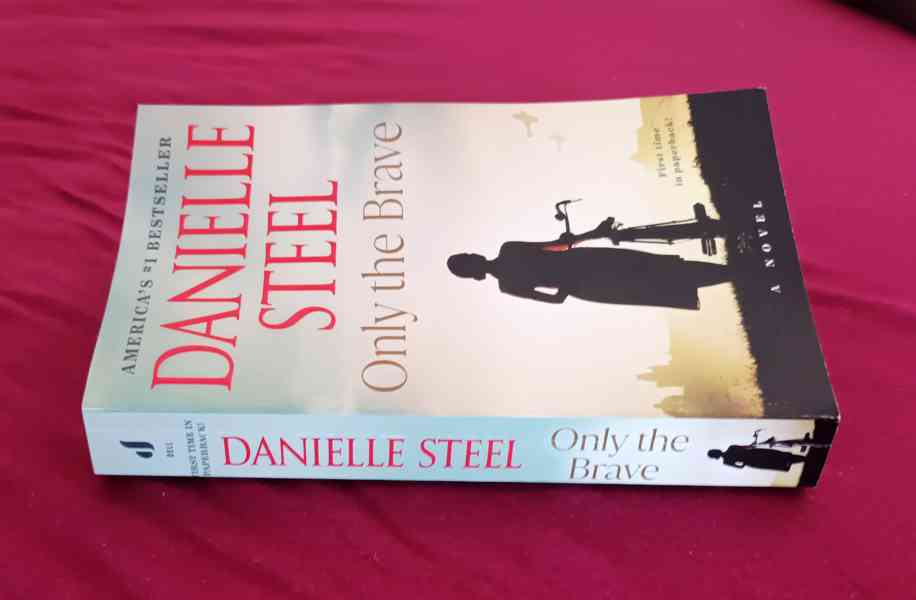 Danielle Steel - Only the Brave, Penguin Random House 2025 - foto 3