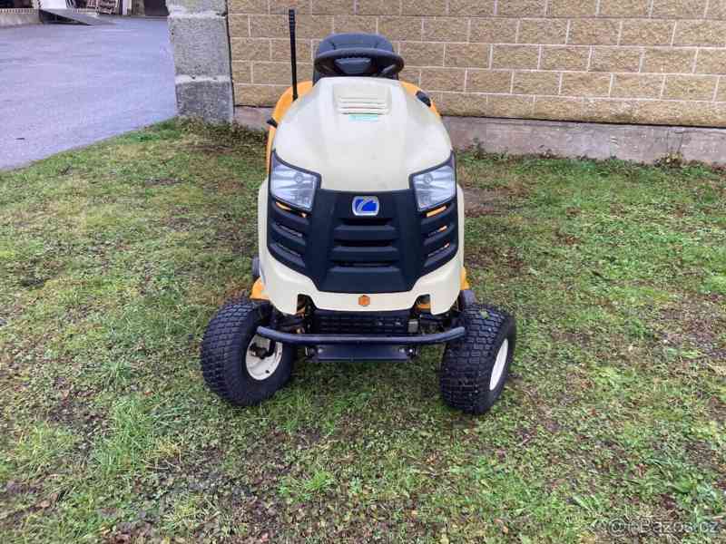 Zahradní traktor Cub Cadet - foto 9