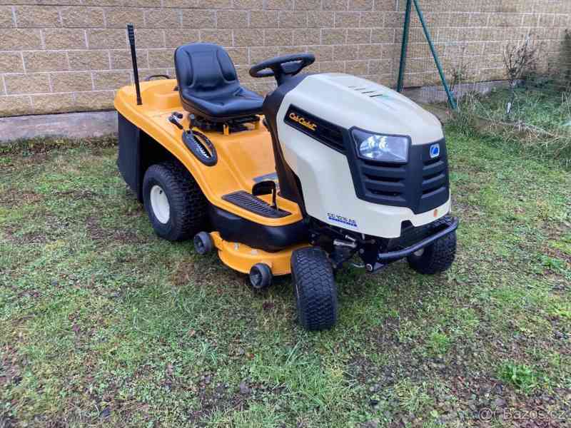 Zahradní traktor Cub Cadet - foto 8