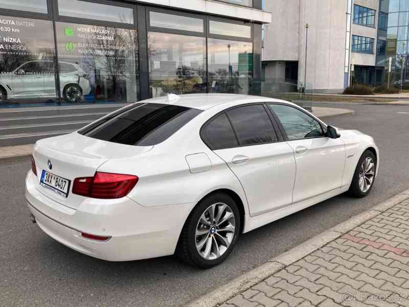 BMW Řada 5 2,0   BMW 520 xdrive - foto 2