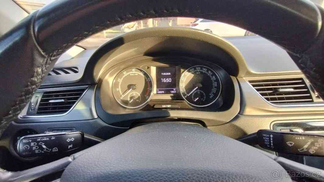 Škoda Rapid 1,0   TSI STYLE DSG - foto 12