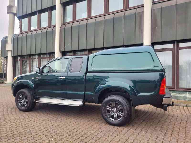 Toyota Hilux 2,5 D4D 4x4 Extra Cab 88kw - foto 11