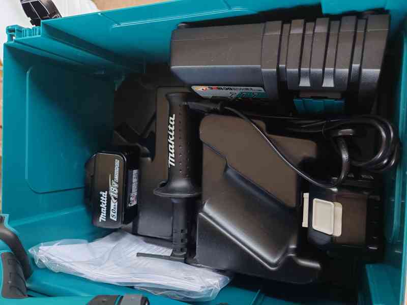 Makita aku- kombinované kladivo - foto 2