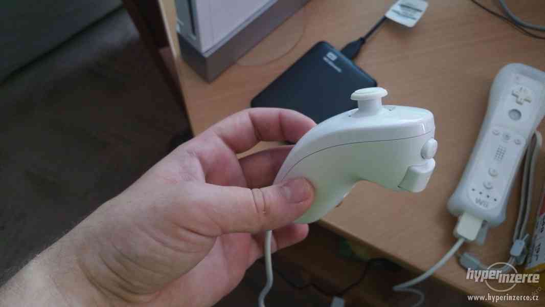 Nintendo Wii + softMOD na hraní záloh her - foto 5