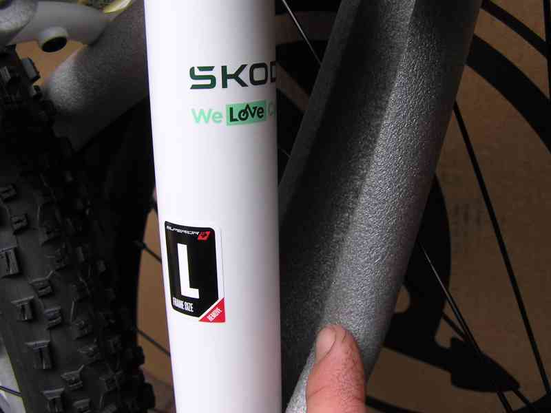 NOVÉ horské kolo Škoda/Shimano CUES/ MTB 29" vel. L-20 - foto 12