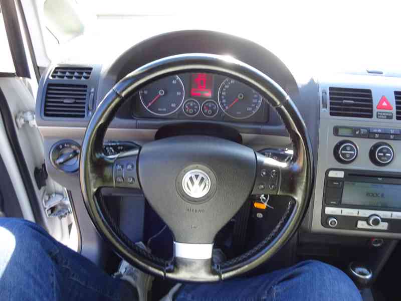 VW Touran 1.9 TDI r.v.2008/12 (77 kw) KLIMA - foto 9