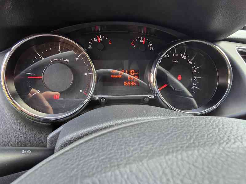 PEUGEOT 3008 1.6 HDi 80 kW | PANORAMA | HEAD-UP | NAVI - foto 7