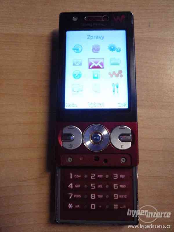 Sony ericsson W715 - WIFI, karta 4GB, navigace, foto 3,2MPX - foto 2