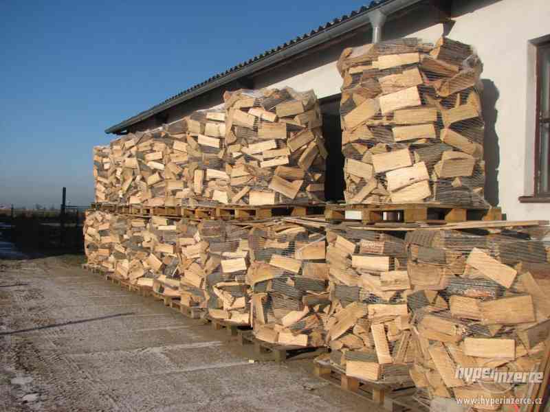 Kvalitní štípané dřevo na topení - foto 2