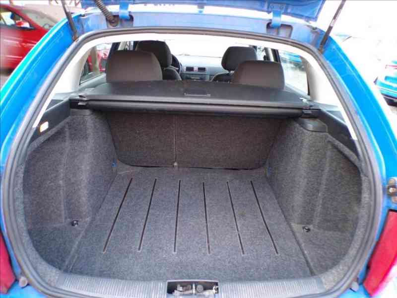 Škoda Fabia 1,4 16V - foto 8