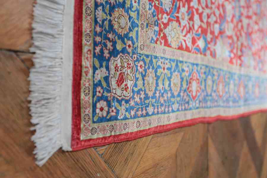 Hedvábný koberec Ghoum milon uzlíků 136 X 82 cm - foto 4