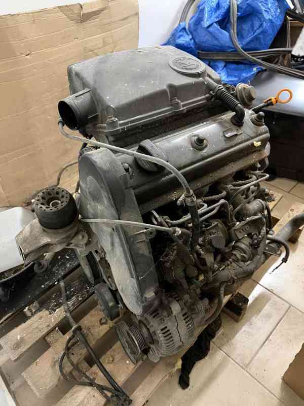 Motor Felicia 1,9D AEF - foto 2