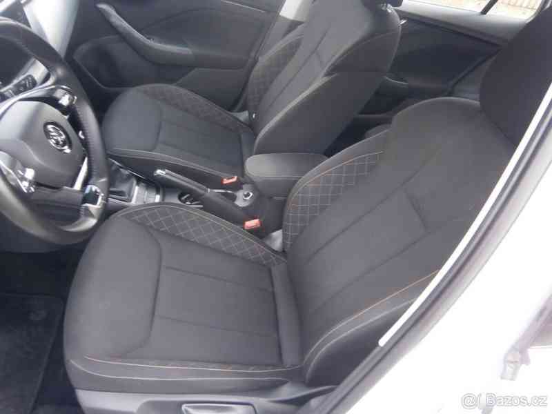Škoda Kamiq 1,5   TSI 110 KW - foto 10