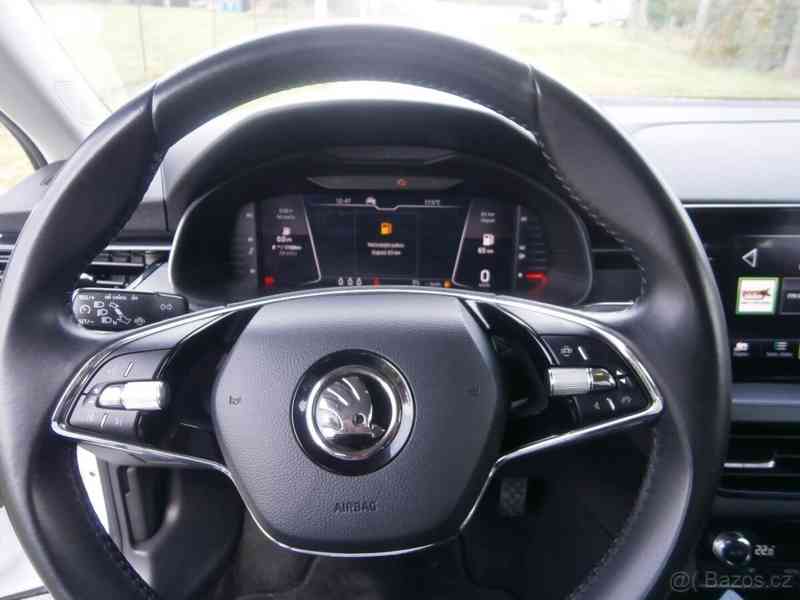 Škoda Kamiq 1,5   TSI 110 KW - foto 11